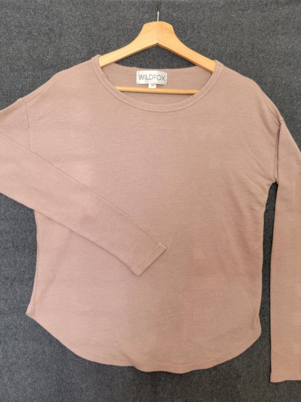WildFox Waffle Thermal Tee Long Sleeve  Womens M Minimalist Layering Outdoor